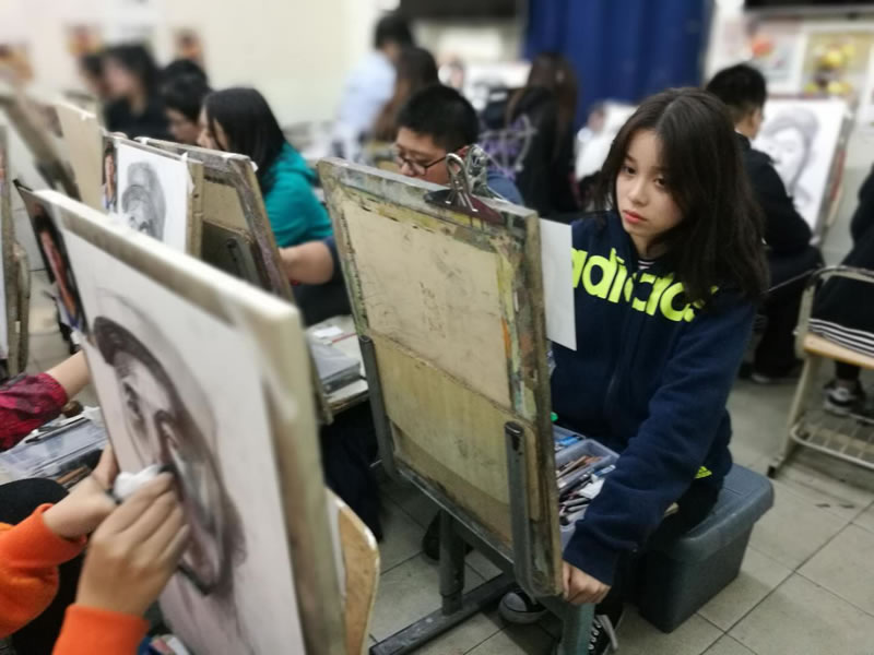 专心创作
