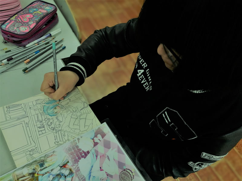 学生作画