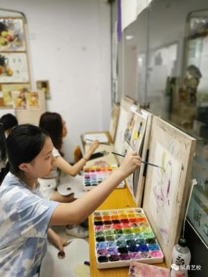 学生上课及作品